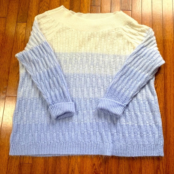 Super cozy wide neck sweater! - Picture 1 of 3